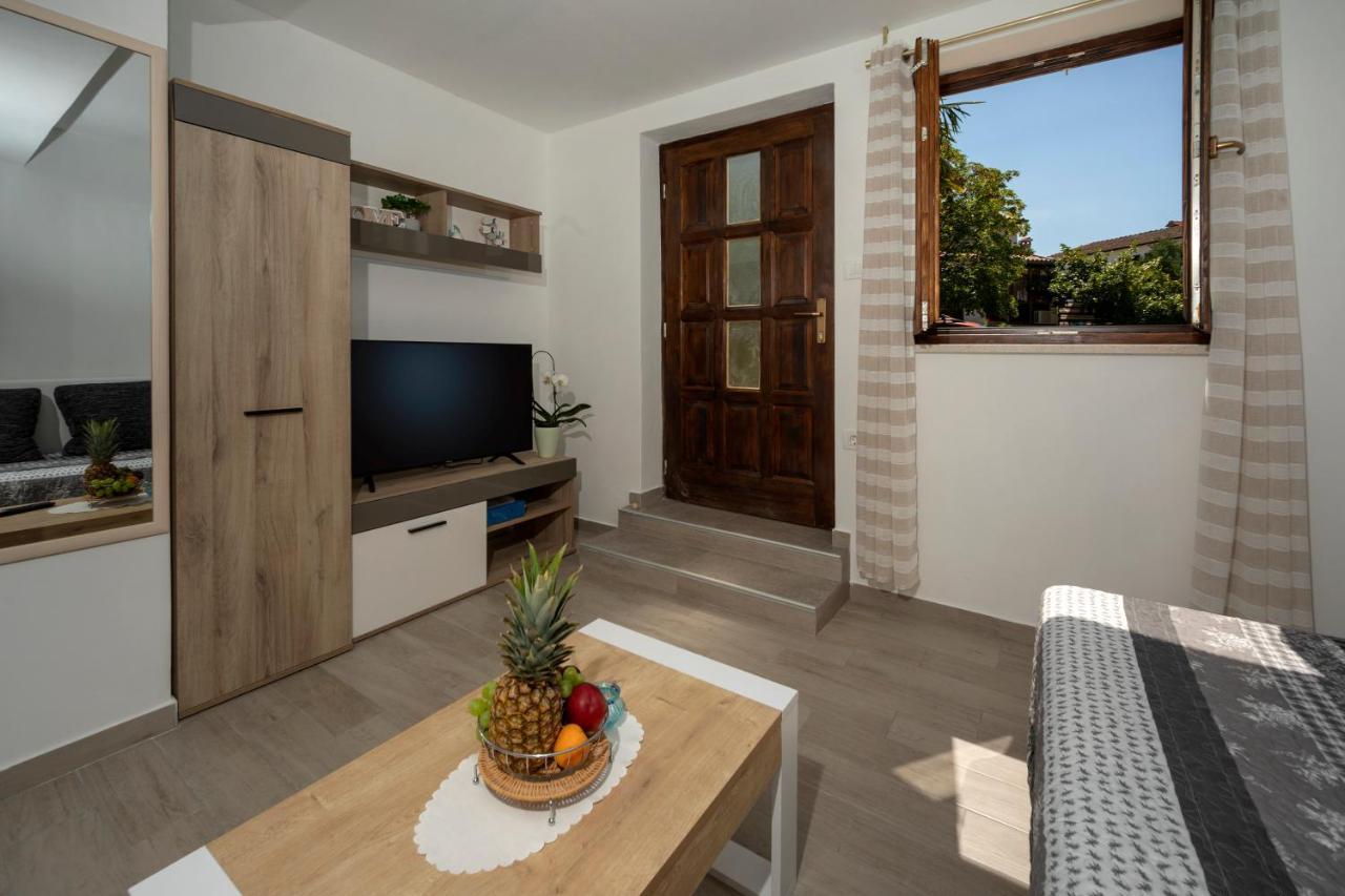 Apartments Rafael Poreč Exterior foto